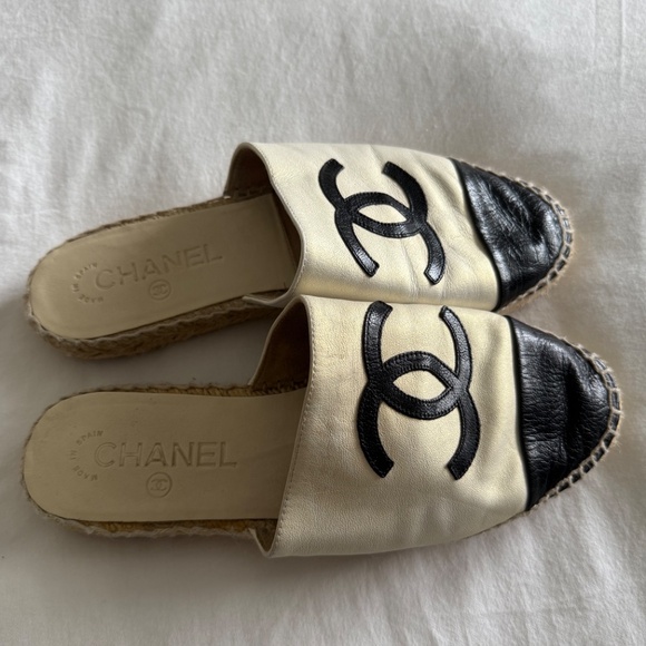 Chanel Espadrilles - Picture 3 of 3